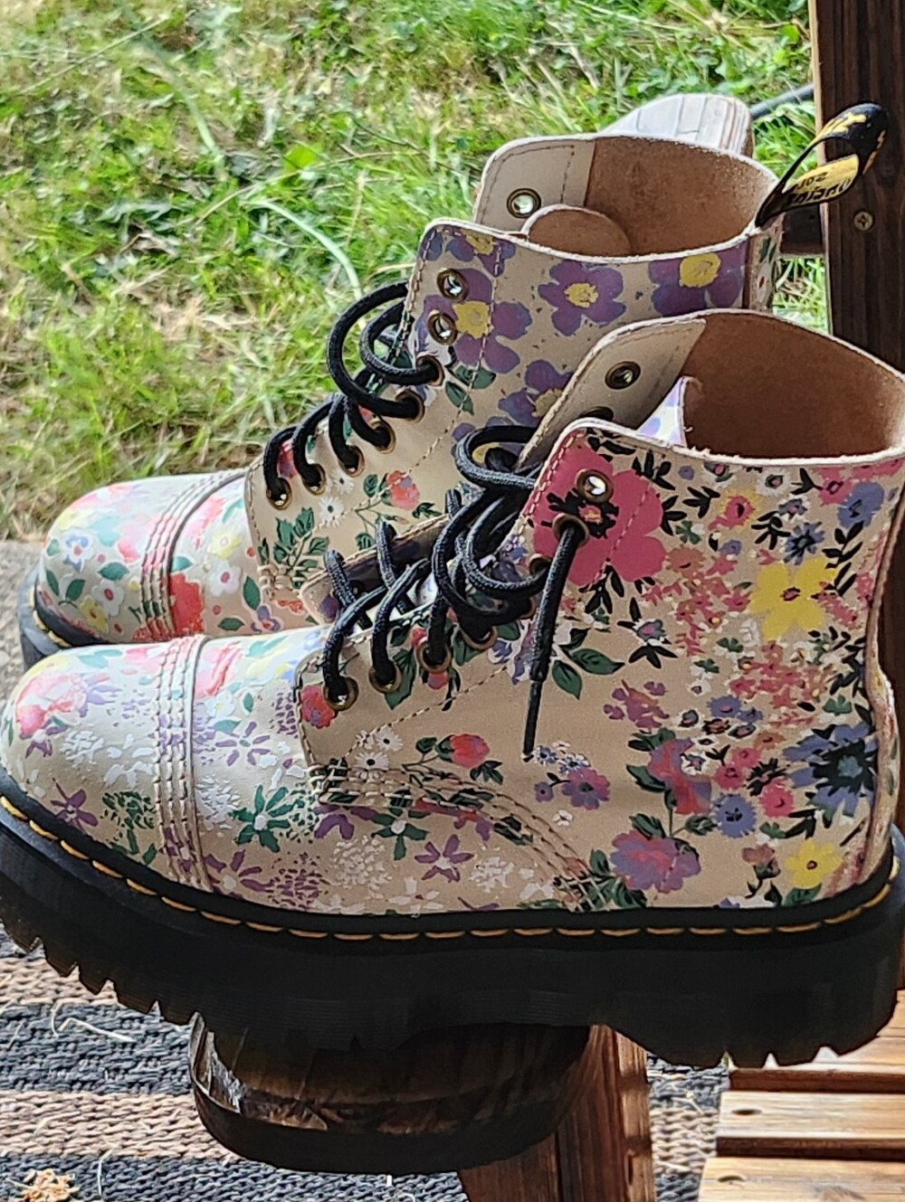 Dr. Martens Floral Platform Lace-Up Boots - White Multicolor